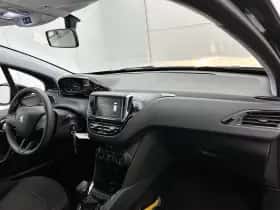 Peugeot 208 (2017) thumbnail 12