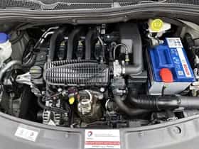 Peugeot 208 (2017) thumbnail 35