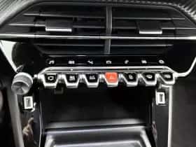 Peugeot 2008 (2020) thumbnail 23