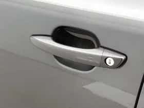 Peugeot 2008 (2020) thumbnail 37
