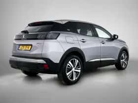 Peugeot 3008 (2024) thumbnail 8