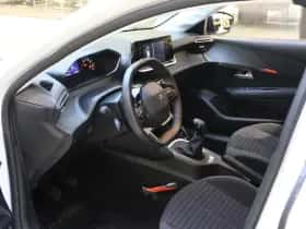 Peugeot 208 (2023) thumbnail 9
