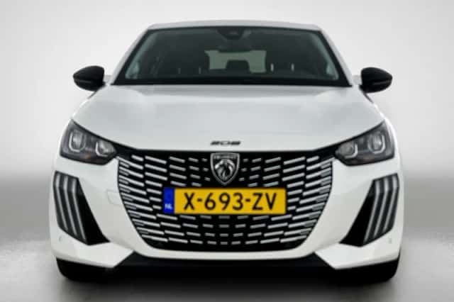 Peugeot 208 (2024) thumbnail 4