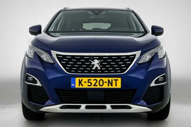 Peugeot 3008 (2020) thumbnail 2