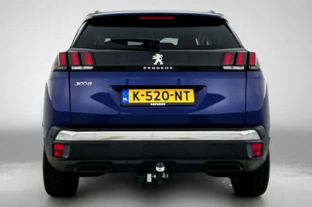 Peugeot 3008 (2020) thumbnail 6