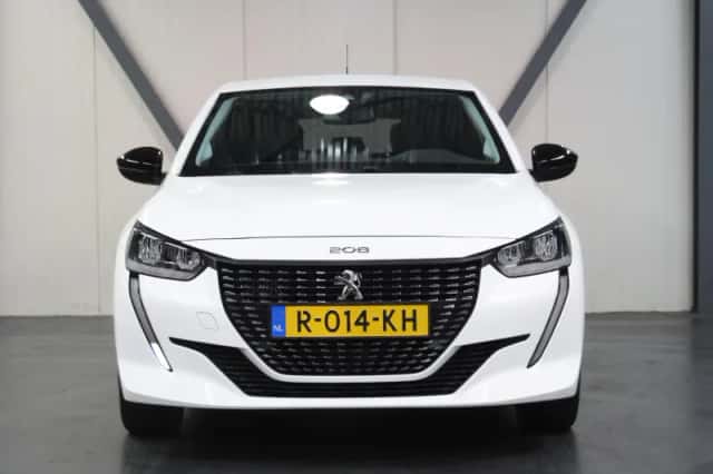 Peugeot 208 (2022) thumbnail 4