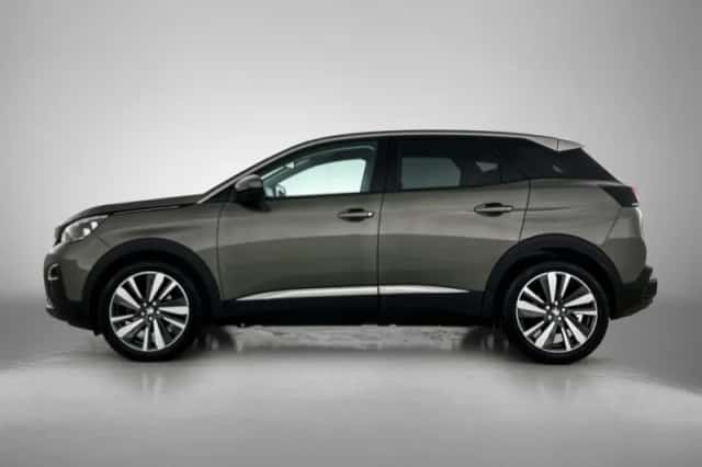 Peugeot 3008 (2019) thumbnail 5
