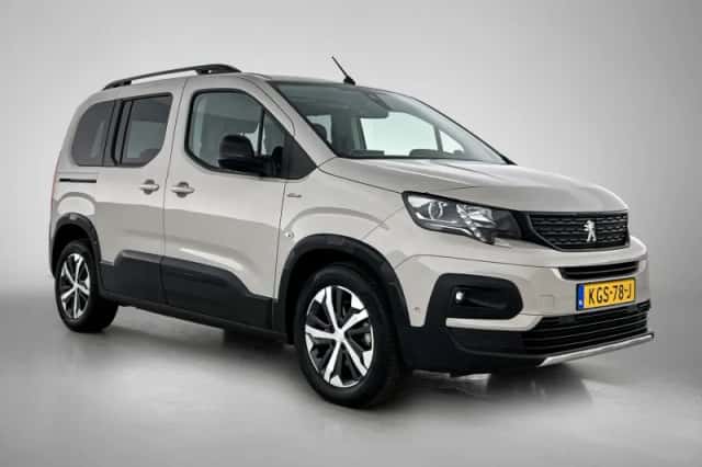 Peugeot Rifter (2020) thumbnail 2