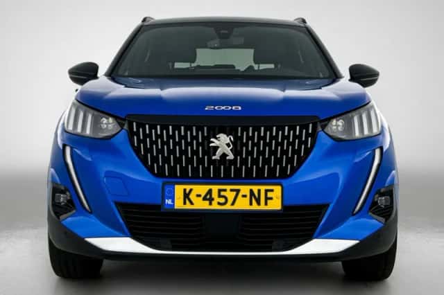 Peugeot 2008 (2020) thumbnail 4