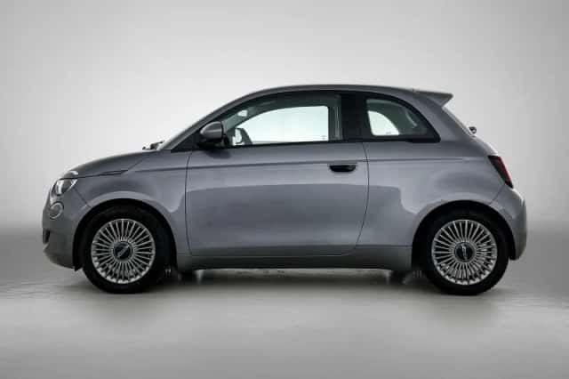 Fiat 500e (2022) thumbnail 5