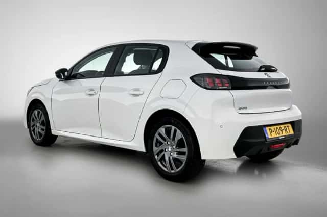Peugeot 208 (2022) thumbnail 6