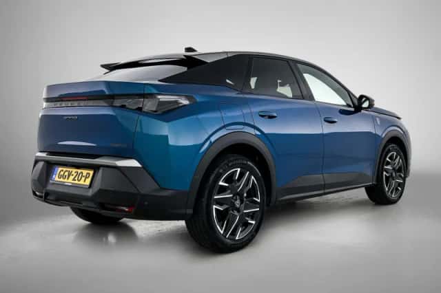 Peugeot 3008 (2024) thumbnail 5