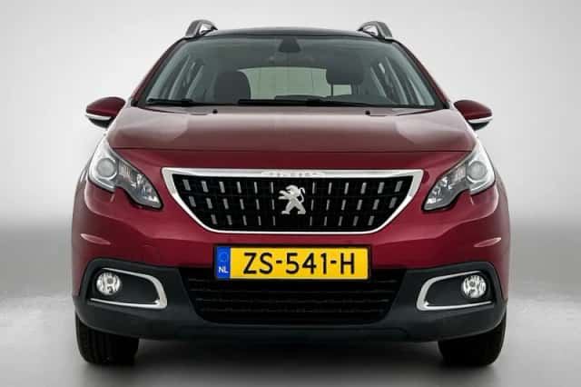 Peugeot 2008 (2019) thumbnail 4