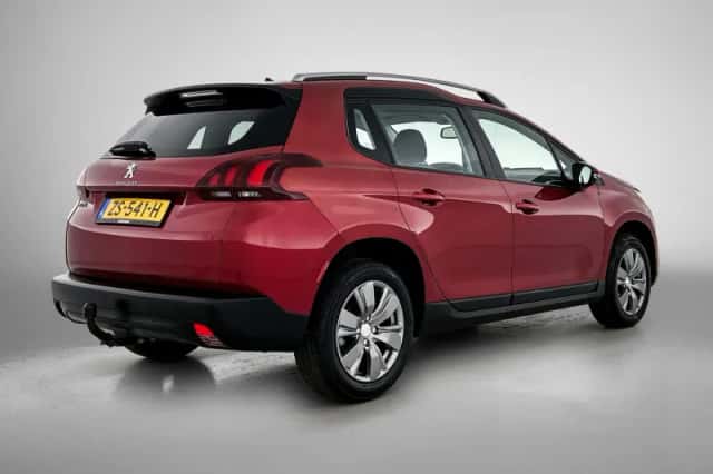 Peugeot 2008 (2019) thumbnail 5