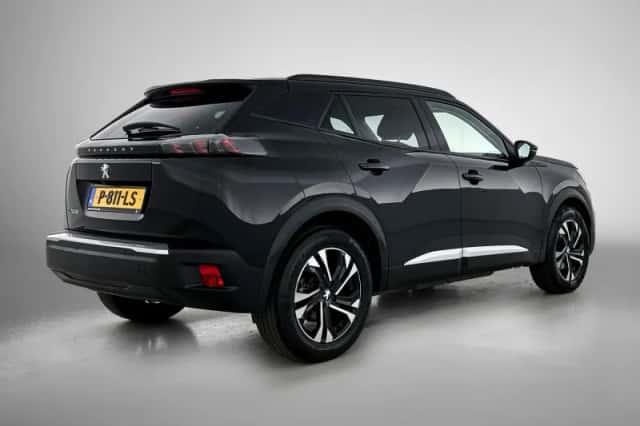 Peugeot e-2008 (2022) thumbnail 5