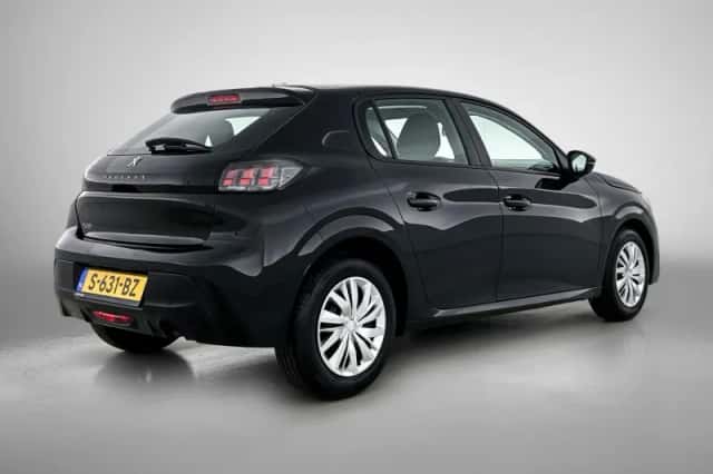 Peugeot 208 (2023) thumbnail 5
