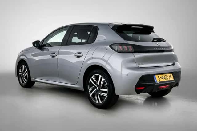 Peugeot 208 (2023) thumbnail 3
