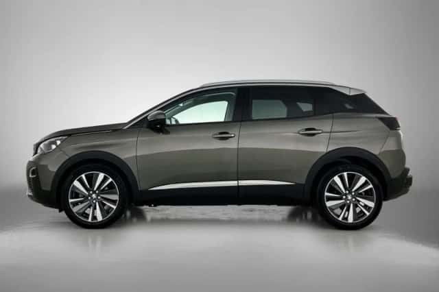 Peugeot 3008 (2019) thumbnail 2