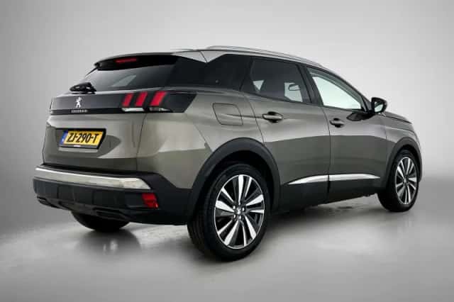 Peugeot 3008 (2019) thumbnail 5