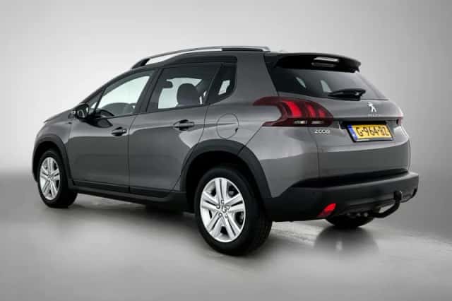 Peugeot 2008 (2019) thumbnail 6
