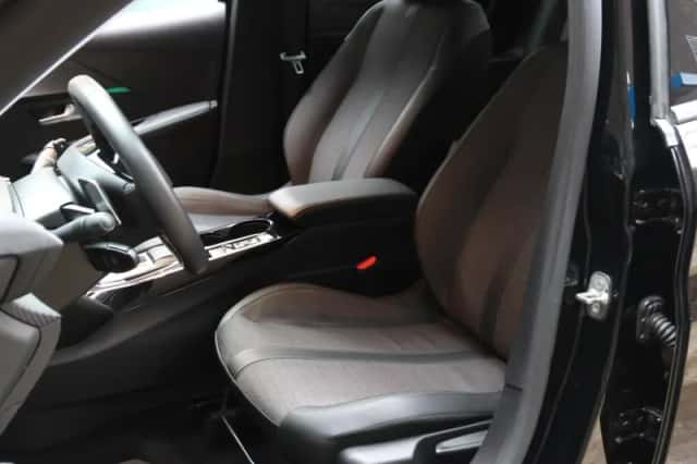 Peugeot 208 (2023) thumbnail 13
