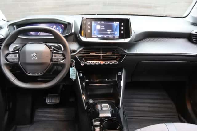 Peugeot 208 (2023) thumbnail 14