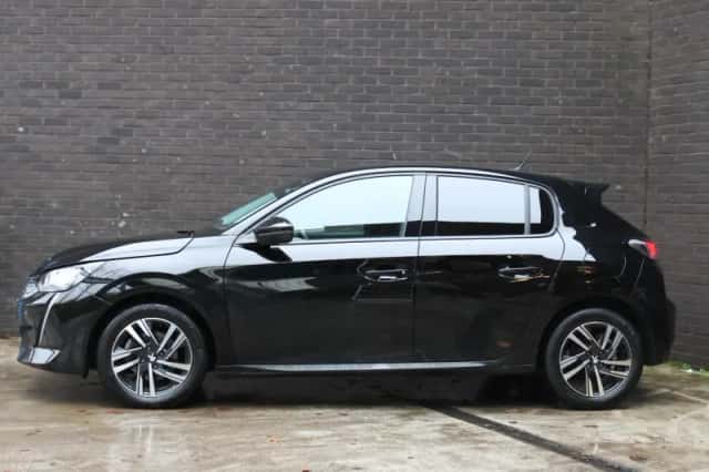 Peugeot 208 (2023) thumbnail 3