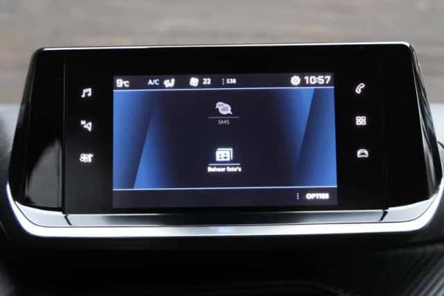 Peugeot 208 (2023) thumbnail 32