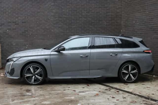 Peugeot 308 (2024) thumbnail 2