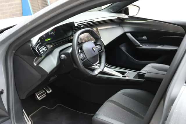 Peugeot 308 (2024) thumbnail 11