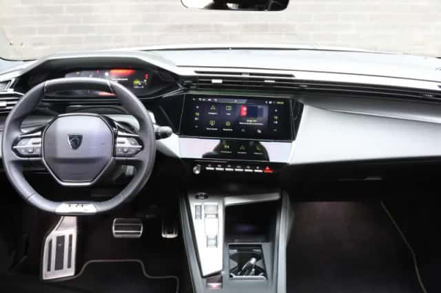 Peugeot 308 (2024) thumbnail 13