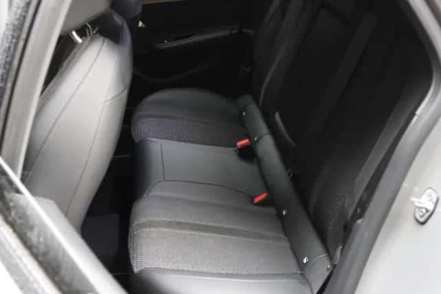 Peugeot 308 (2024) thumbnail 16