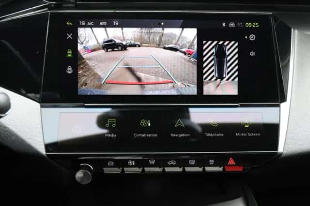 Peugeot 308 (2024) thumbnail 32
