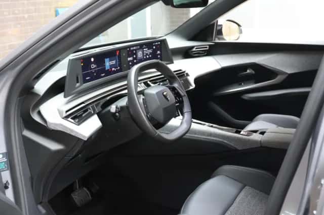 Peugeot 5008 (2025) thumbnail 11