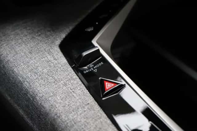 Peugeot 5008 (2025) thumbnail 36