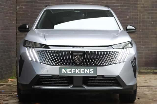 Peugeot 5008 (2025) thumbnail 5