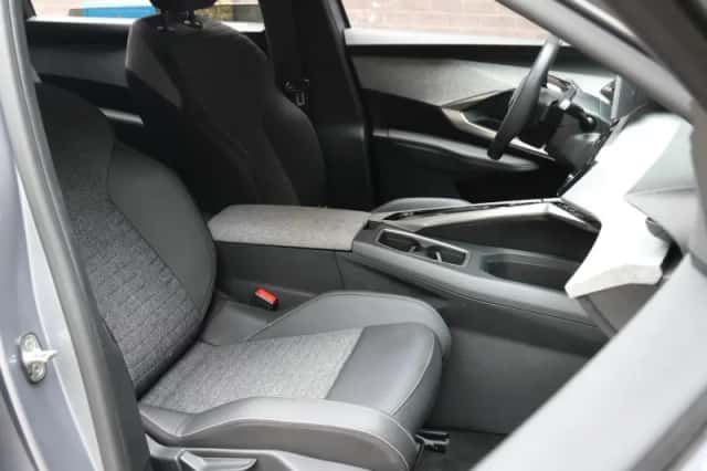 Peugeot 5008 (2025) thumbnail 10