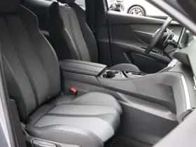 Peugeot 3008 (2024) thumbnail 11