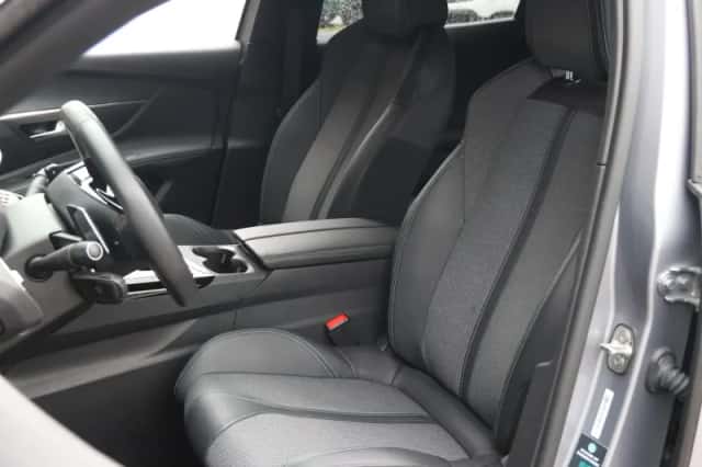 Peugeot 3008 (2024) thumbnail 13