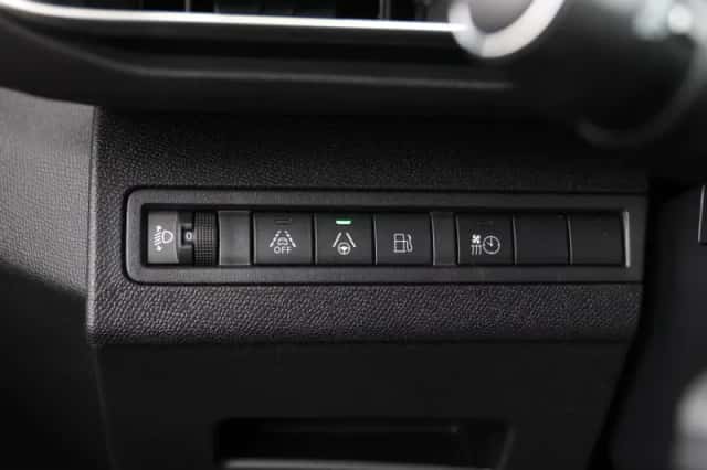 Peugeot 3008 (2024) thumbnail 24