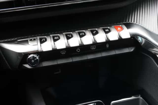 Peugeot 3008 (2024) thumbnail 36