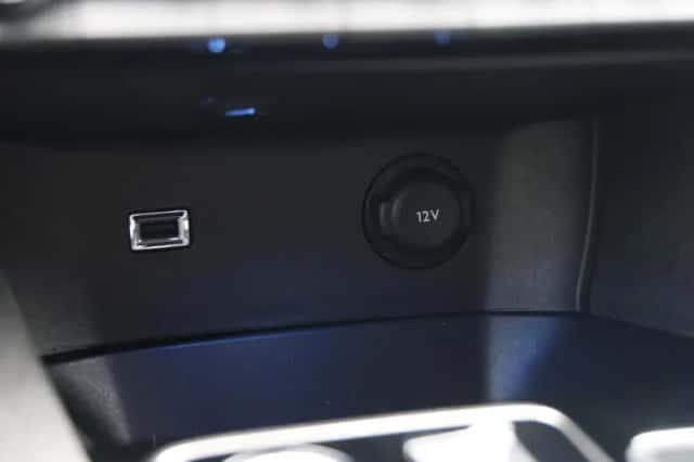 Peugeot 3008 (2024) thumbnail 37