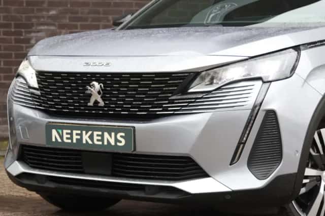 Peugeot 3008 (2024) thumbnail 6