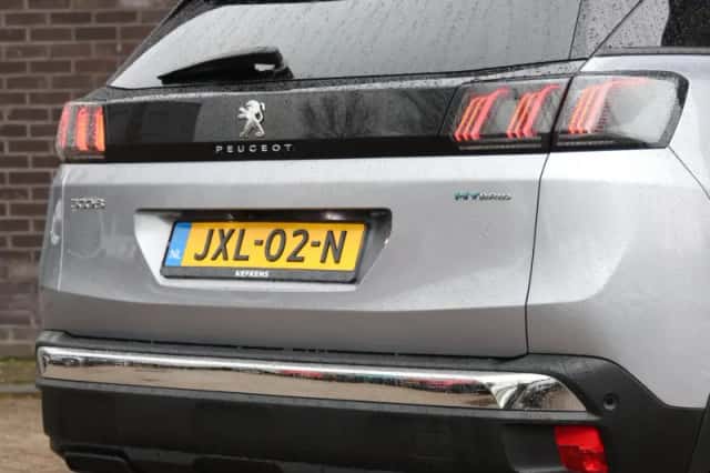 Peugeot 3008 (2024) thumbnail 8