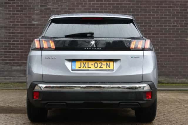 Peugeot 3008 (2024) thumbnail 9