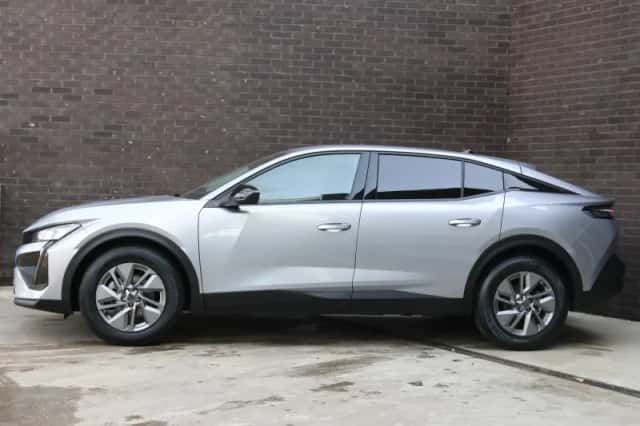 Peugeot 408 (2024) thumbnail 2
