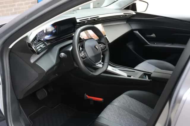 Peugeot 408 (2024) thumbnail 11