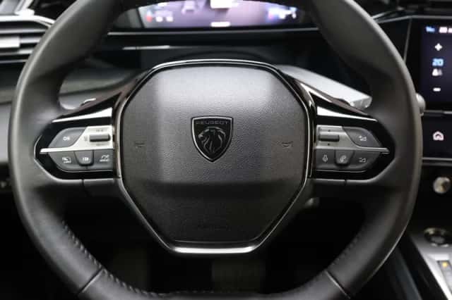 Peugeot 408 (2024) thumbnail 25