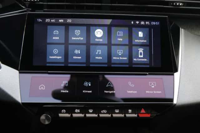 Peugeot 408 (2024) thumbnail 31