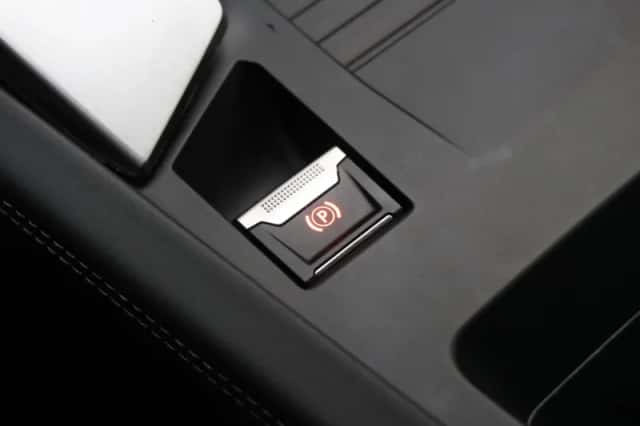 Peugeot 408 (2024) thumbnail 37
